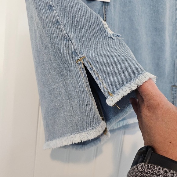 Future Collective Denim Shorts Womens Size 2 Medium Wash High Rise Distressed - Picture 6 of 12